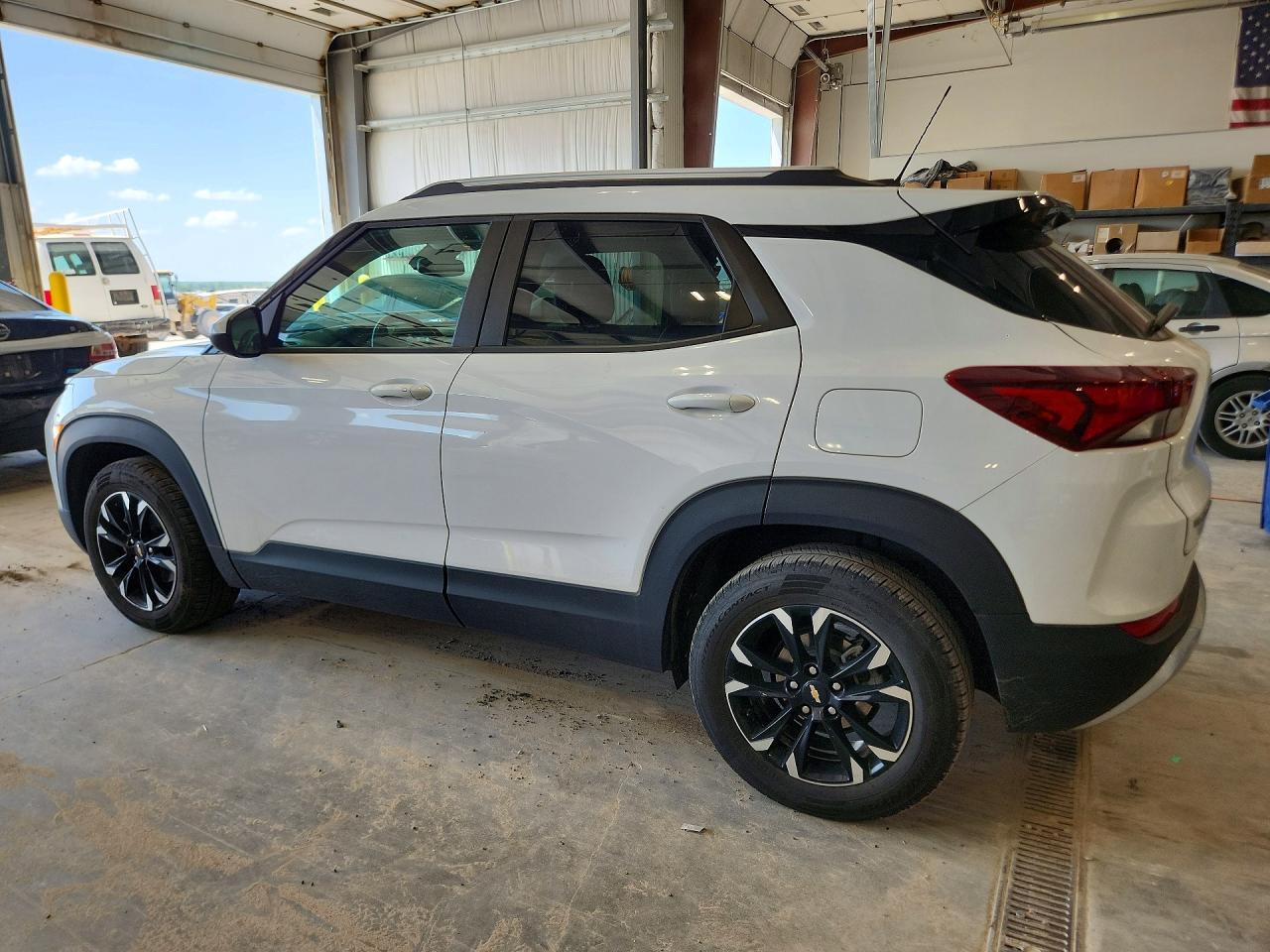 2021 Chevrolet Trail Blazer - Фото 2