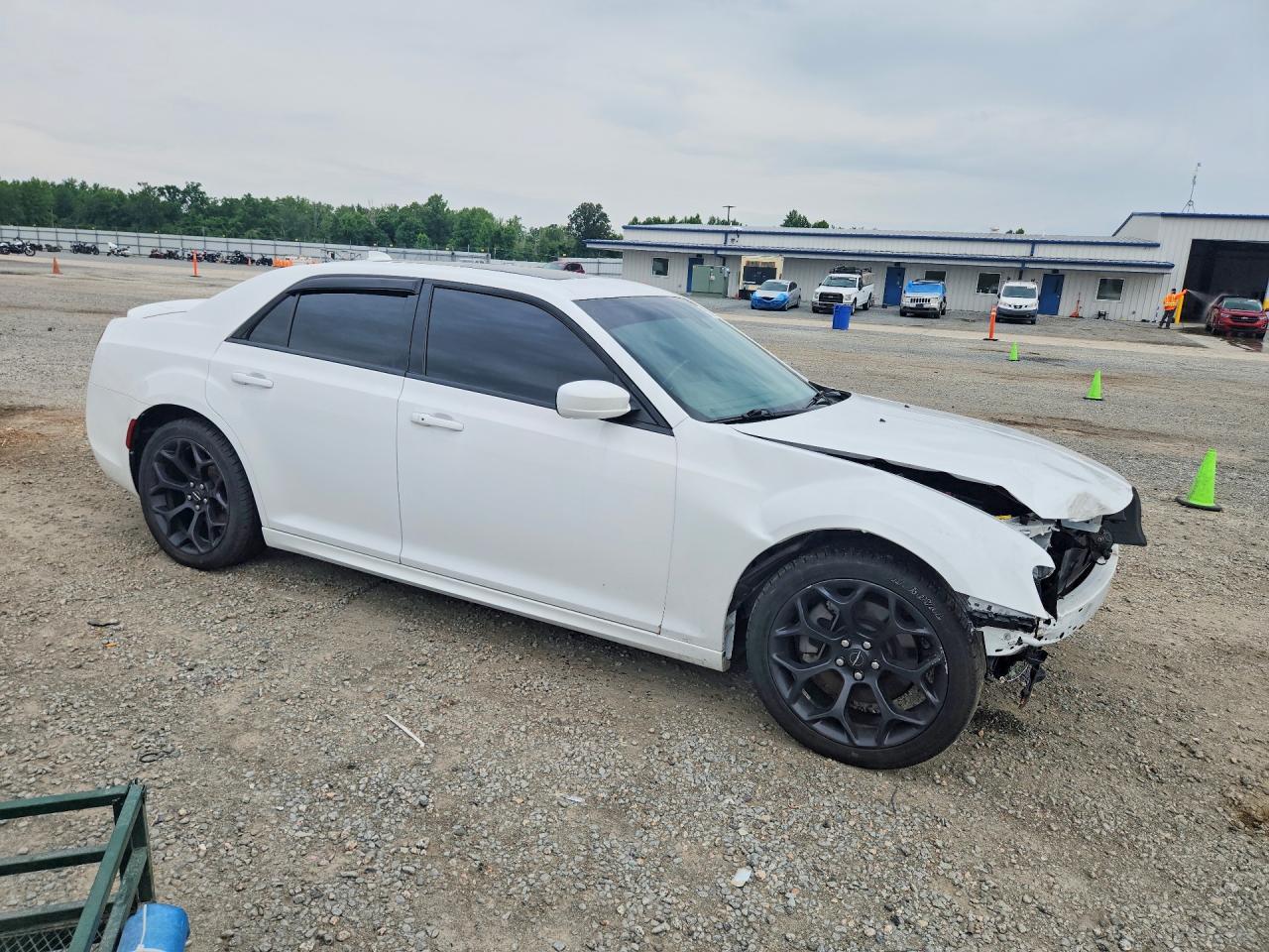 2020 Chrysler 300 S - Image 4