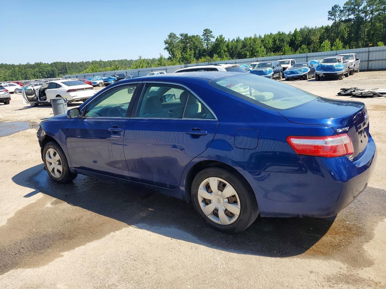2007 Toyota Camry Le - Фото 2