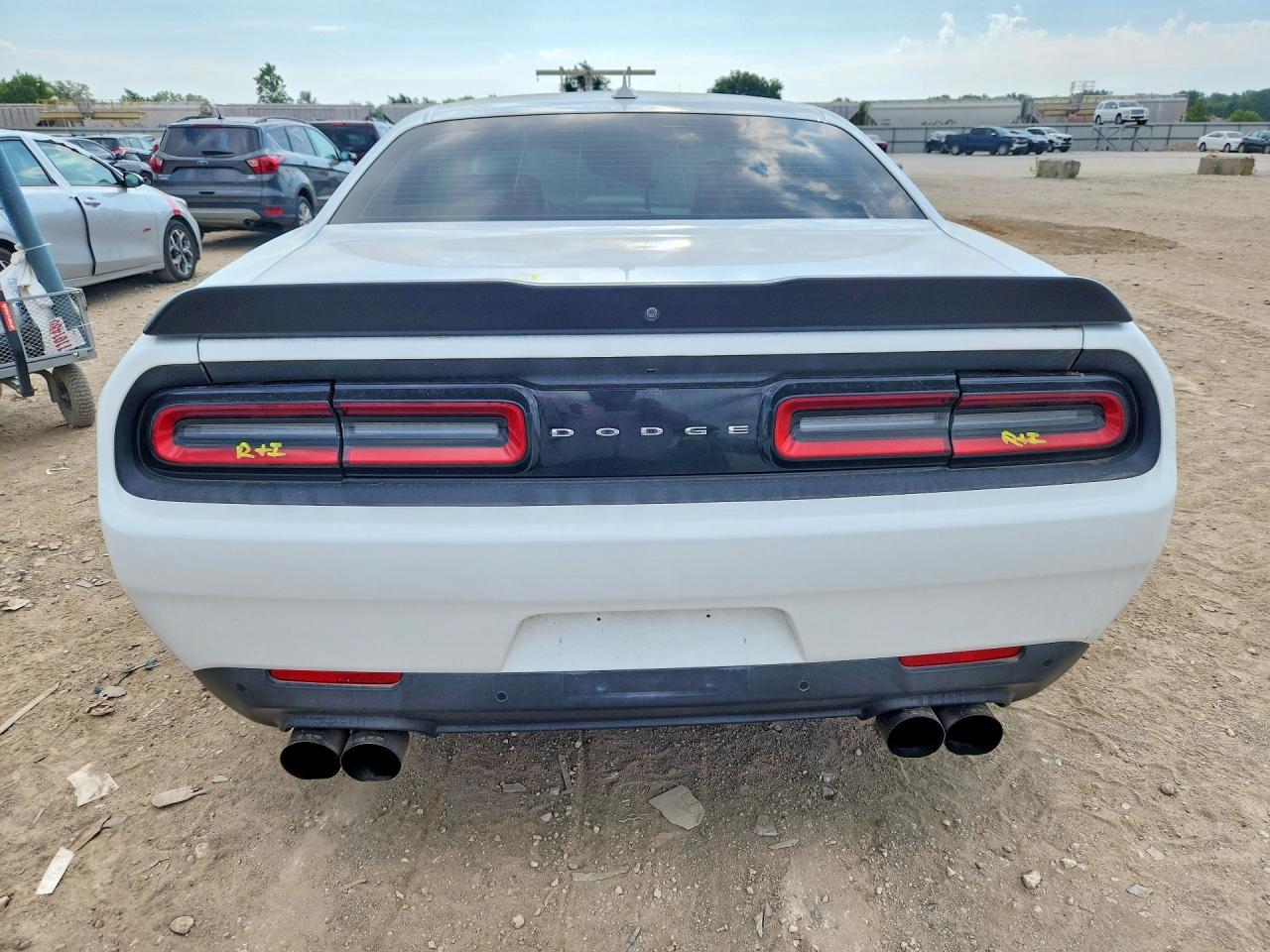 2016 Dodge Challenger R - Фото 6