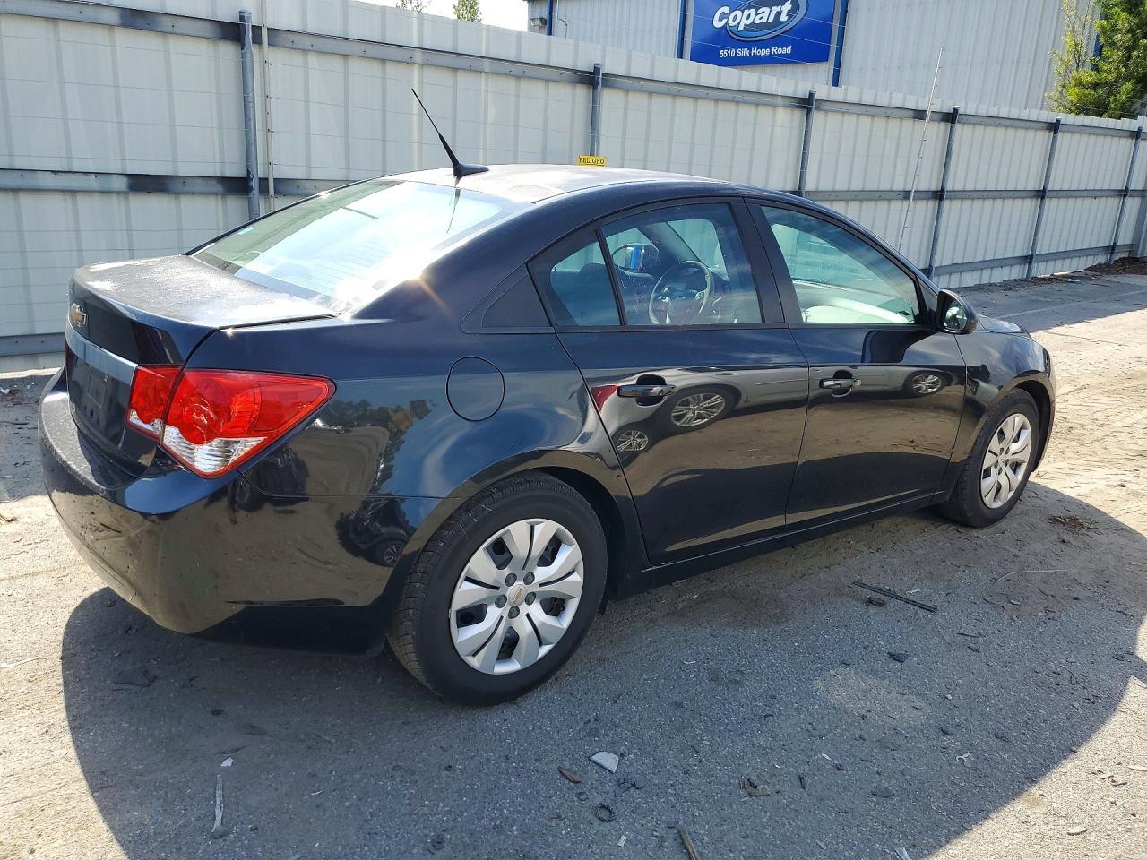 2014 Chevrolet Cruze Ls - Image 3