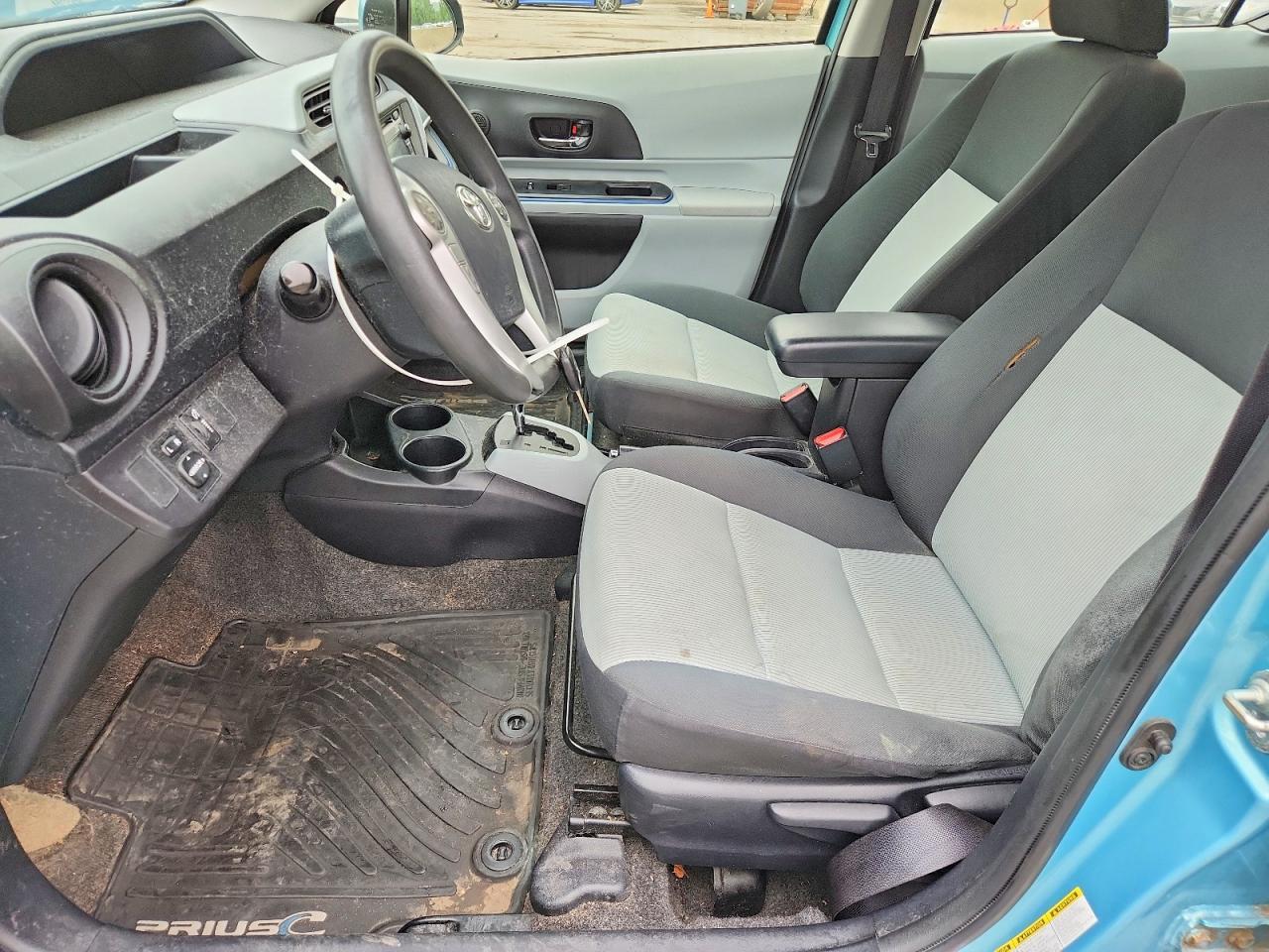 2012 Toyota Prius C Two - Фото 7