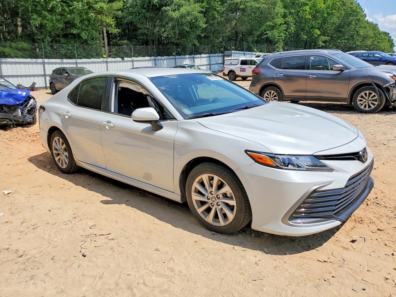 2024 Toyota Camry Le - Image 4