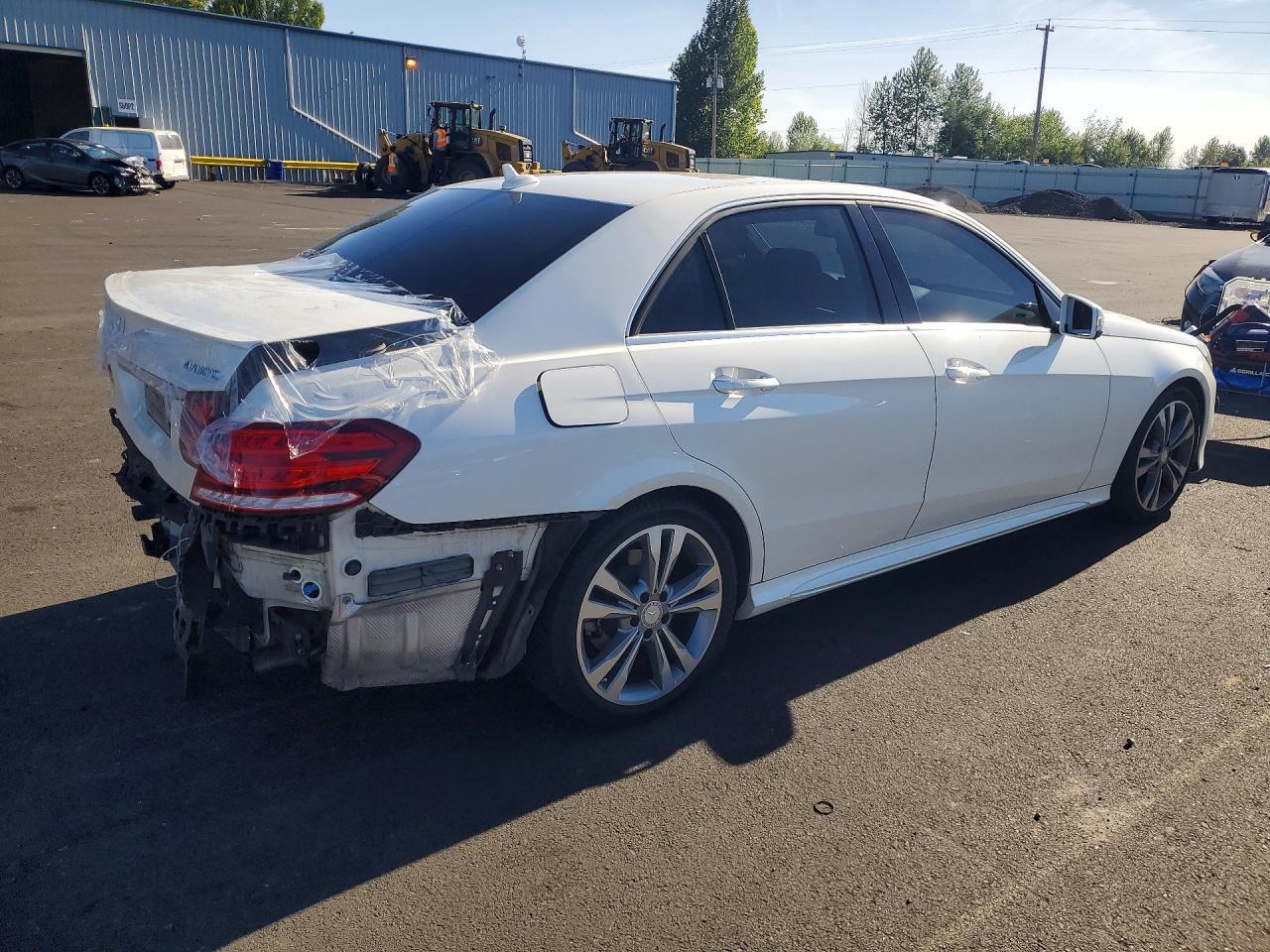 2014 Mercedes-Benz E 350 4Matic - Фото 3