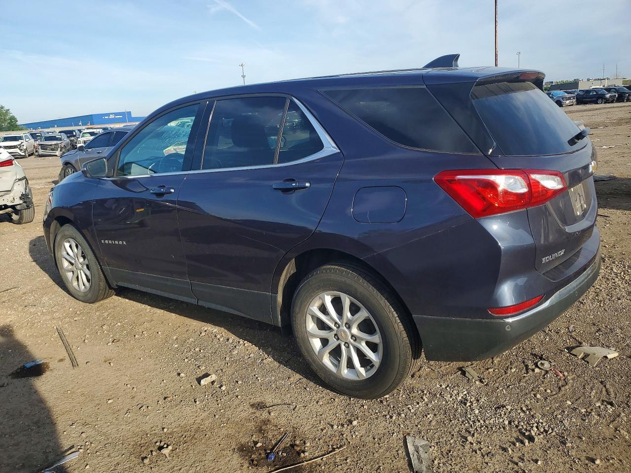 2019 Chevrolet Equinox Lt - Image 2