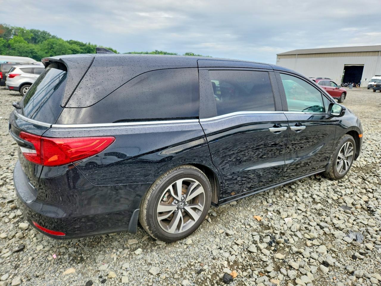 2023 Honda Odyssey Touring - Фото 3