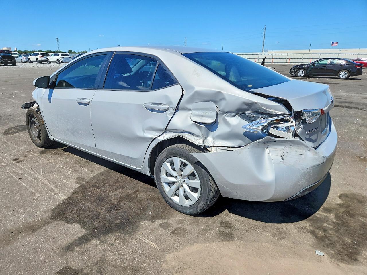 2016 Toyota Corolla Le - Фото 2