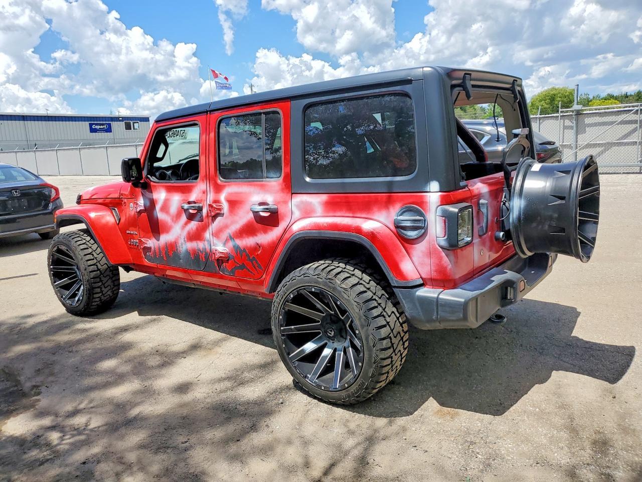 2018 Jeep Wrangler Unlimited Sahara - Фото 2
