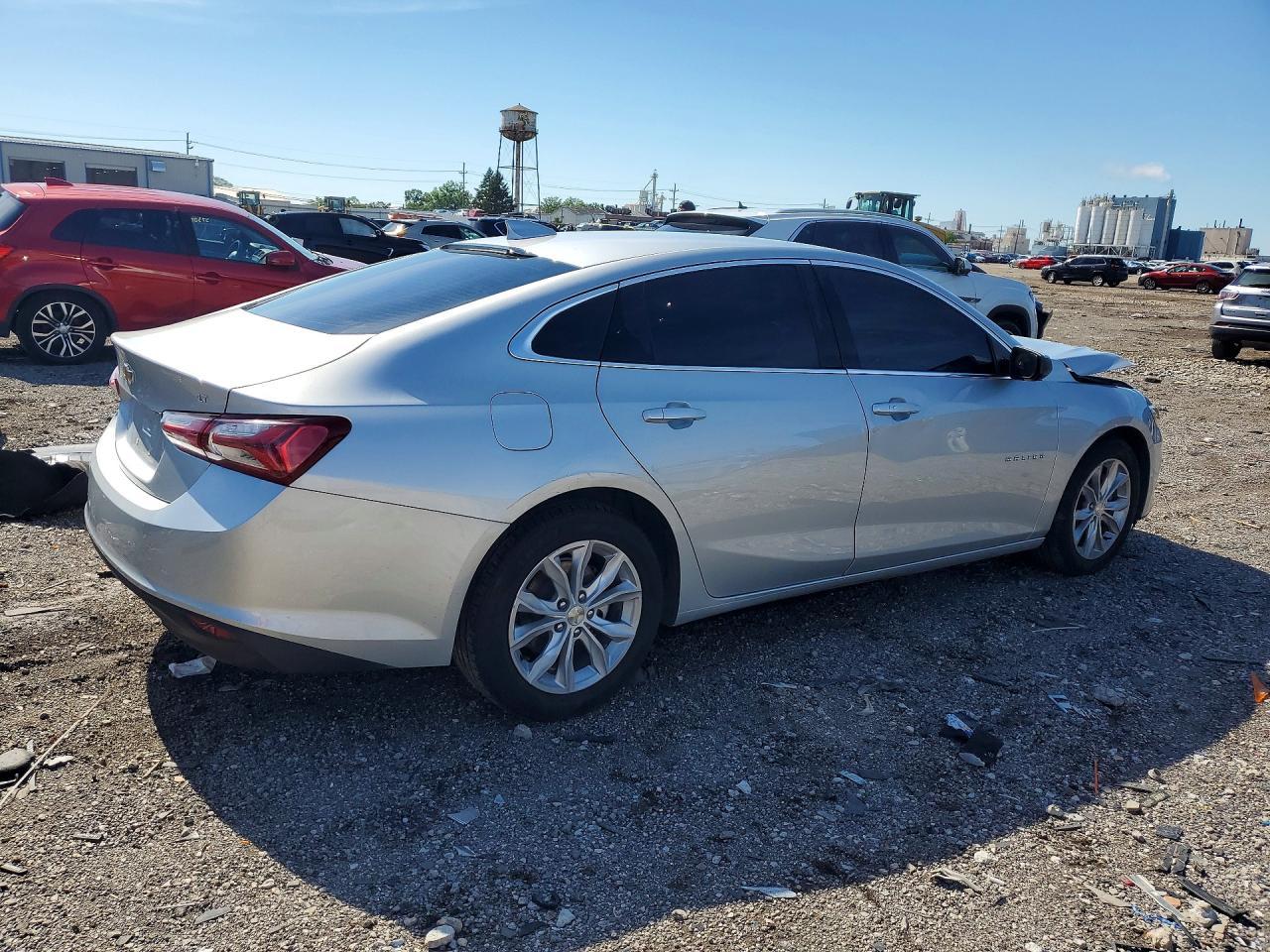 2022 Chevrolet Malibu Lt - Фото 3