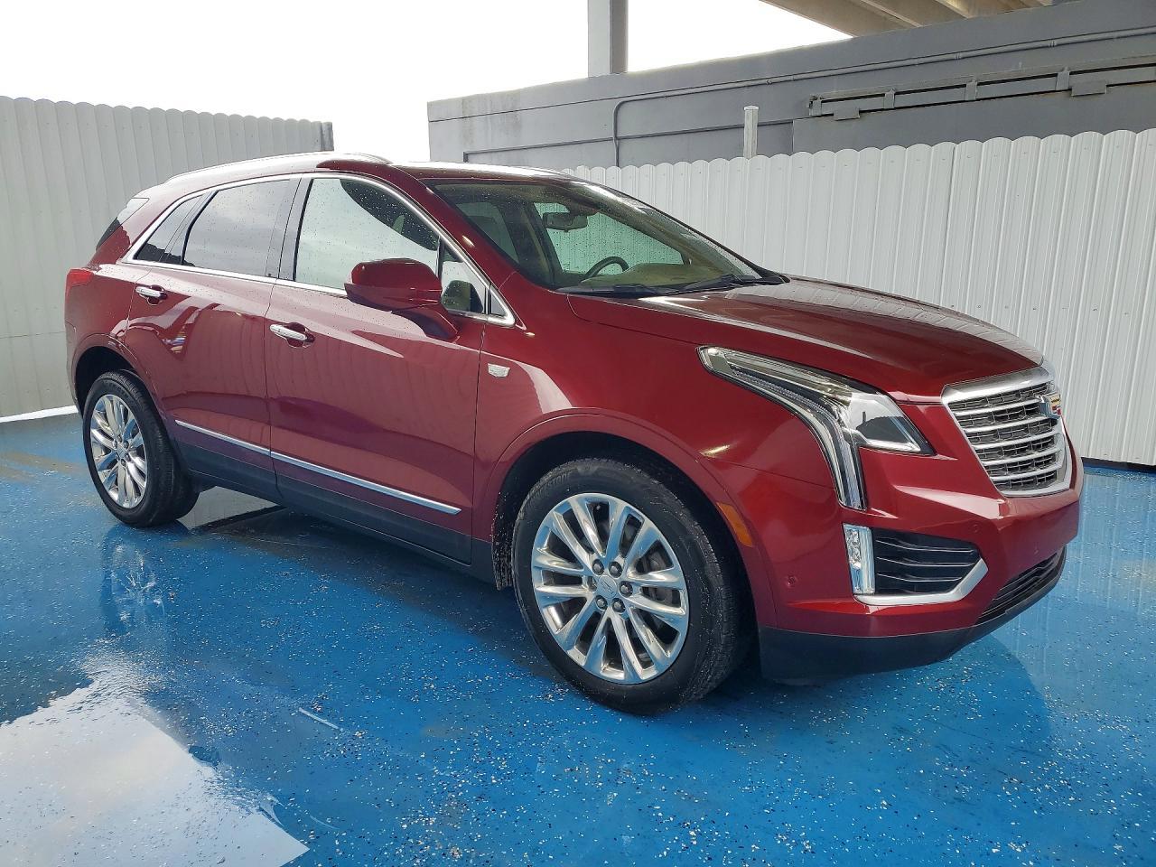 2017 Cadillac Xt5 Platinum - Image 4