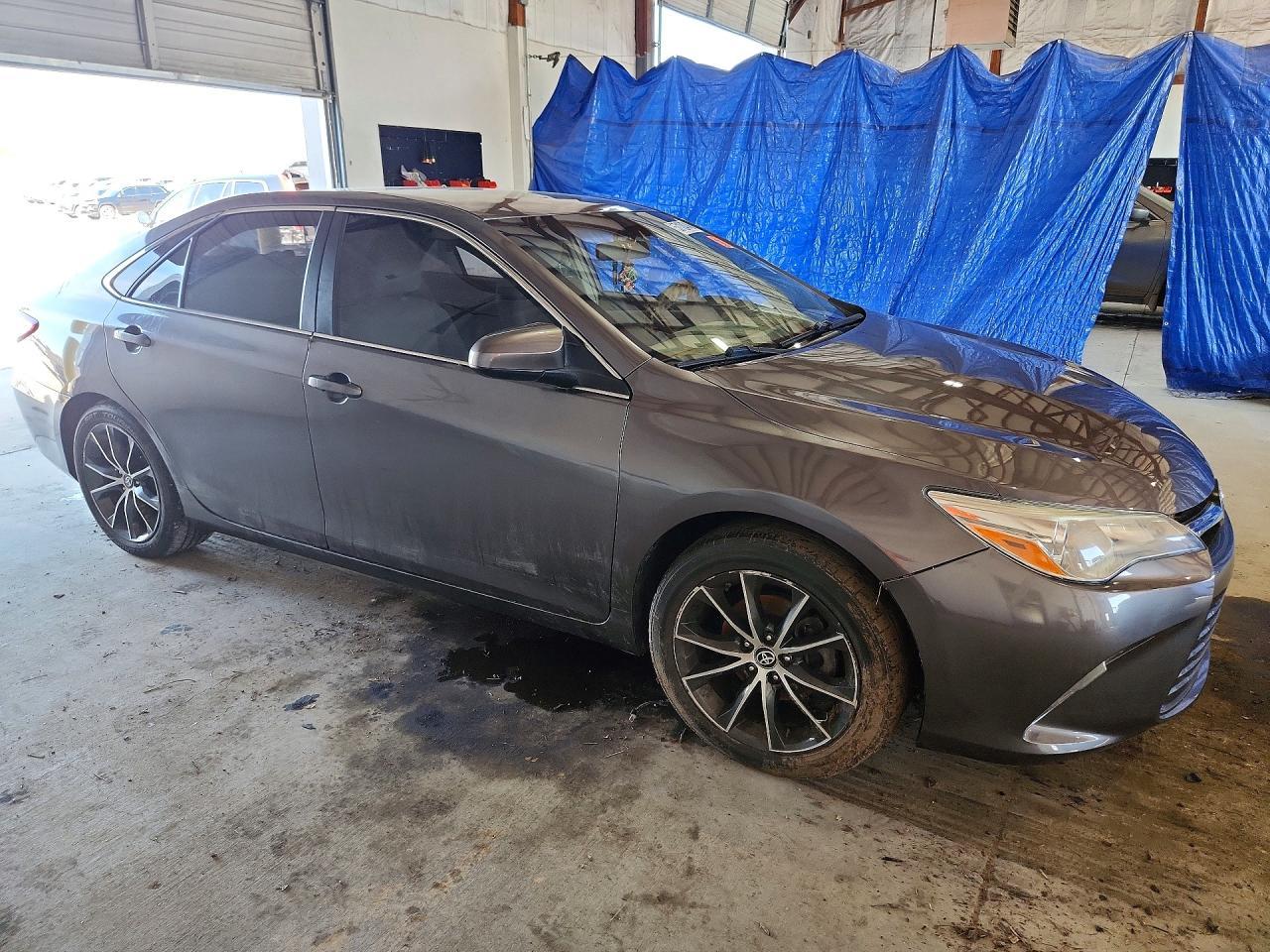 2015 Toyota Camry Le - Image 4