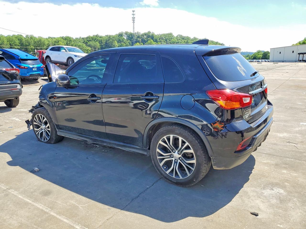 2018 Mitsubishi Outlander Sport Es - Фото 2