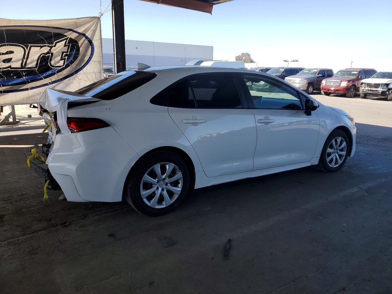 2020 Toyota Corolla Le - Фото 3