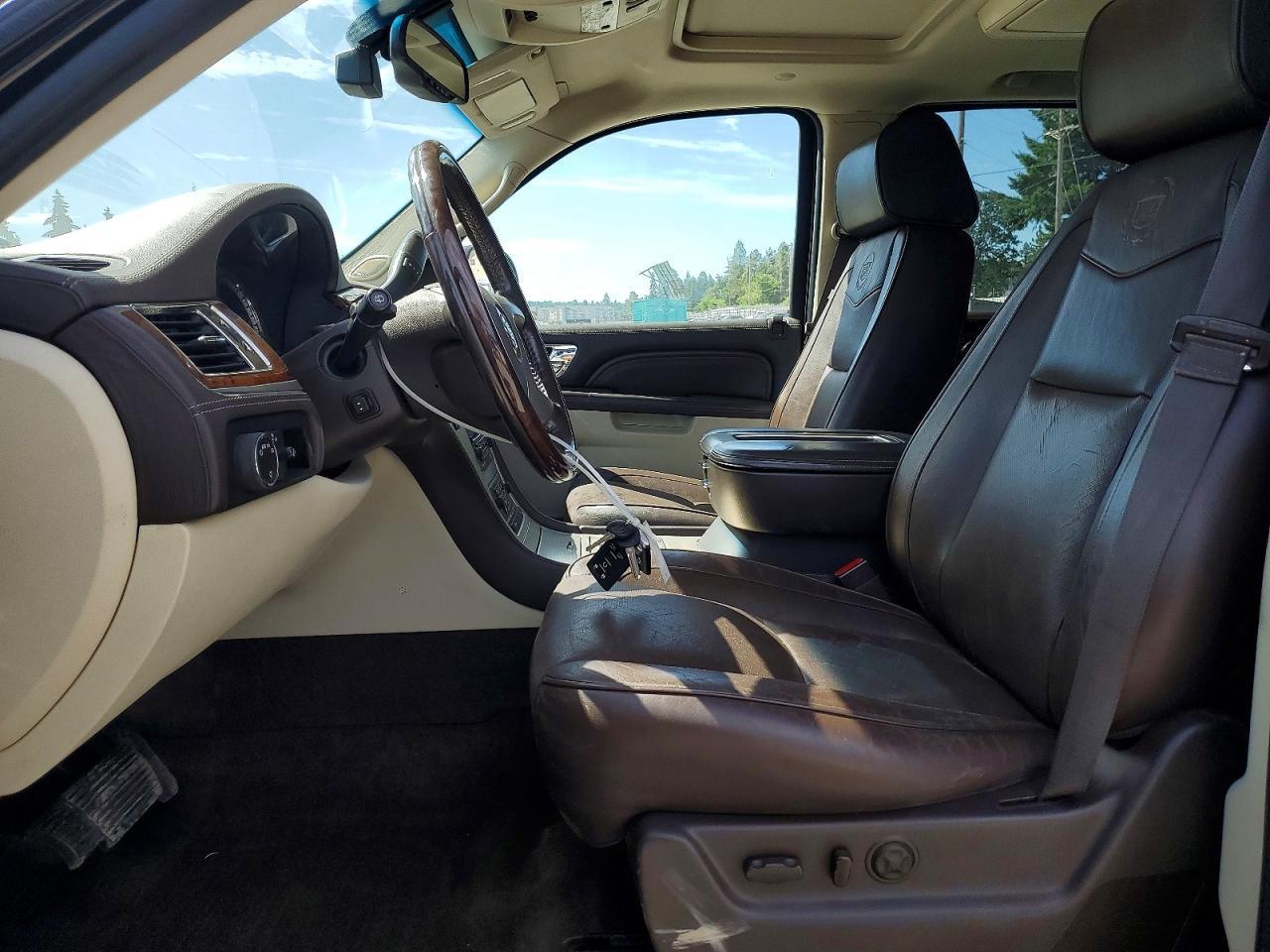 2014 Cadillac Escalade Esv Platinum - Image 7