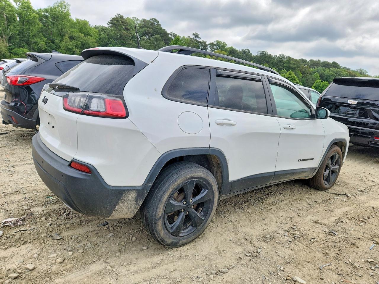 2019 Jeep Cherokee Latitude Plus - Фото 3