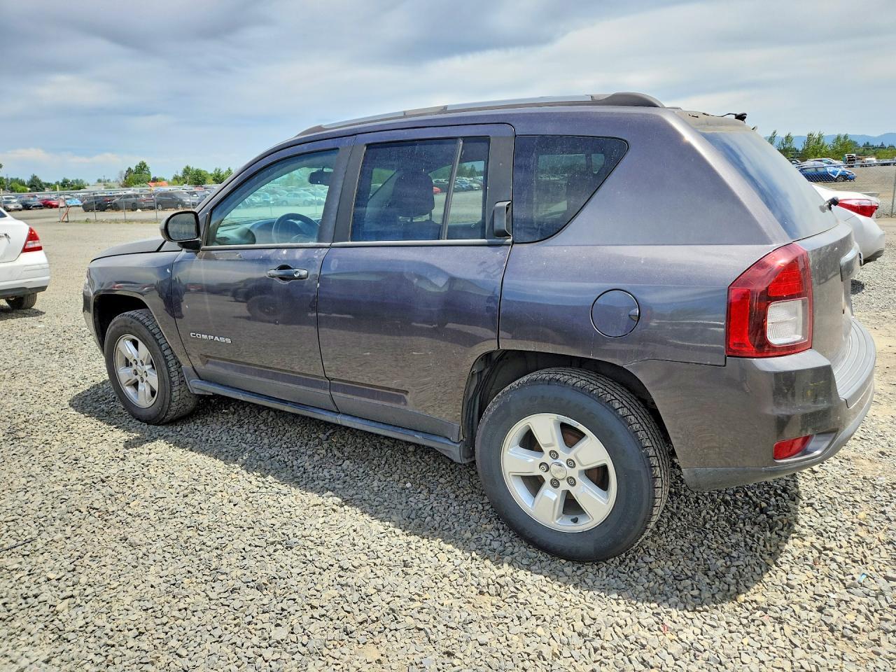 2016 Jeep Compass Sport - Фото 2