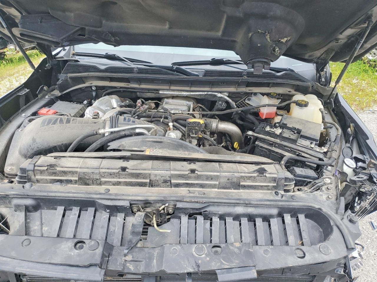 2022 GMC Sierra K3500 At4 - Фото 7