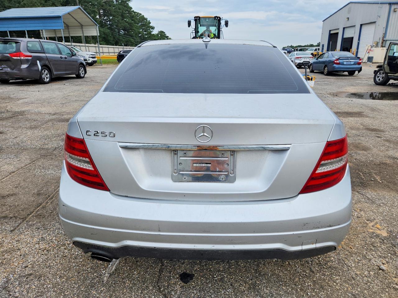 2012 Mercedes-Benz C 250 - Фото 6