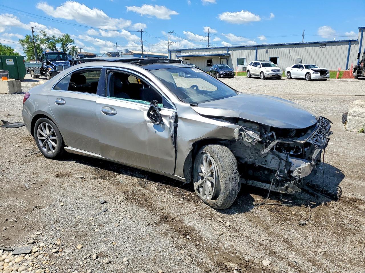 2019 Mercedes-Benz A 220 4Matic - Фото 4