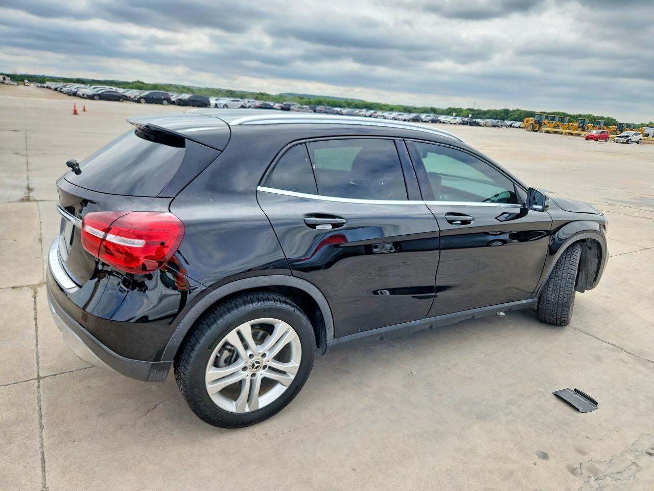 2020 Mercedes-Benz Gla 250 - Фото 3