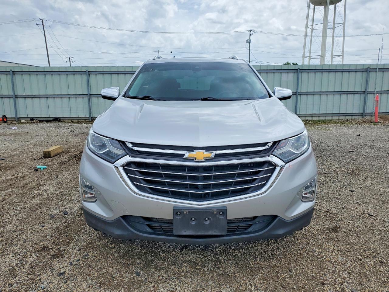 2018 Chevrolet Equinox Premier - Image 5