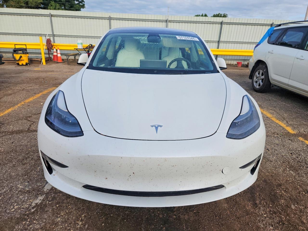 2021 Tesla Model 3 - Фото 5