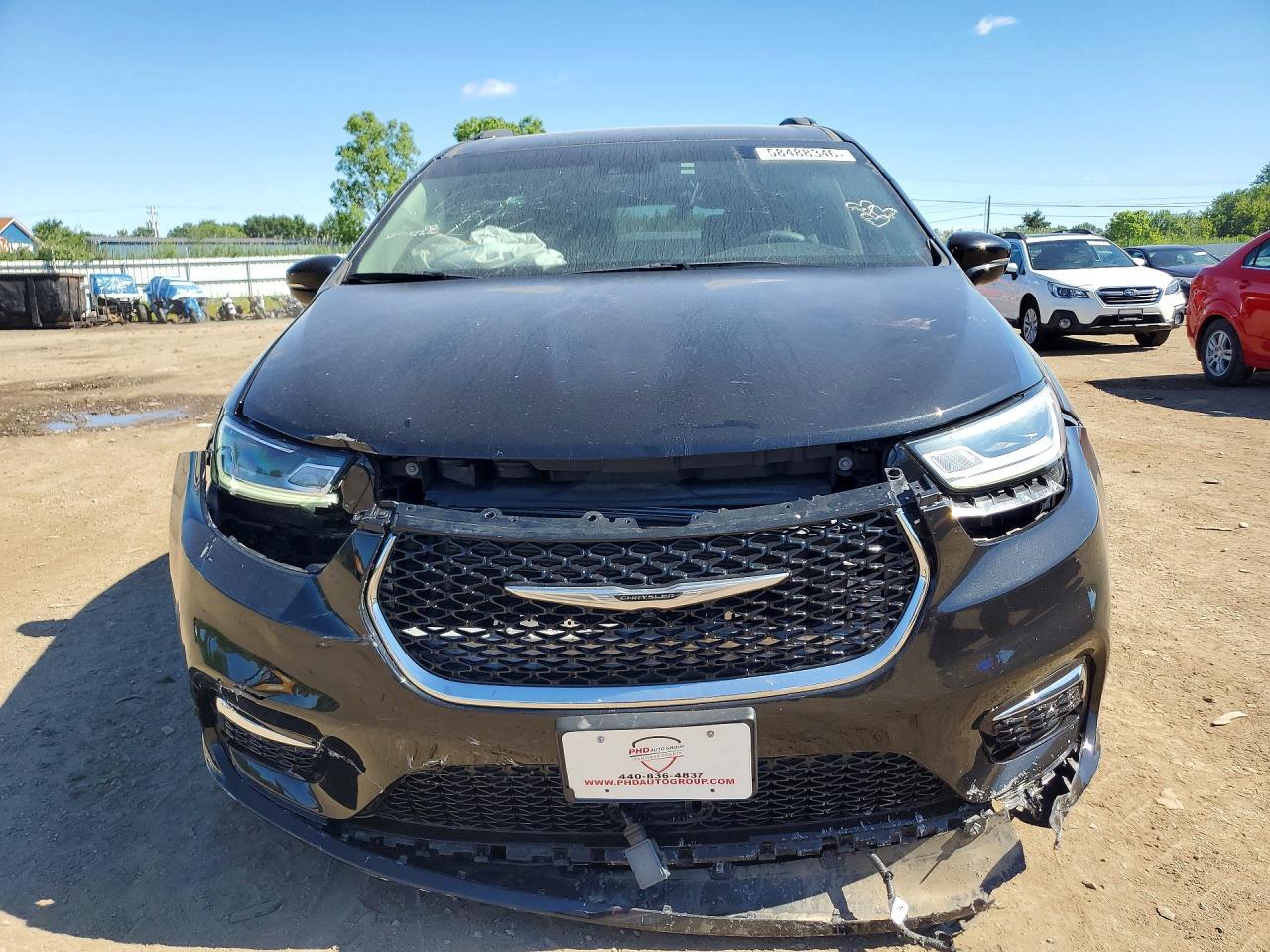 2021 Chrysler Pacifica Touring - Фото 5