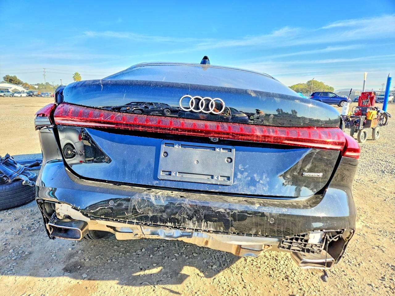 2025 Audi A5 Premium - Фото 6