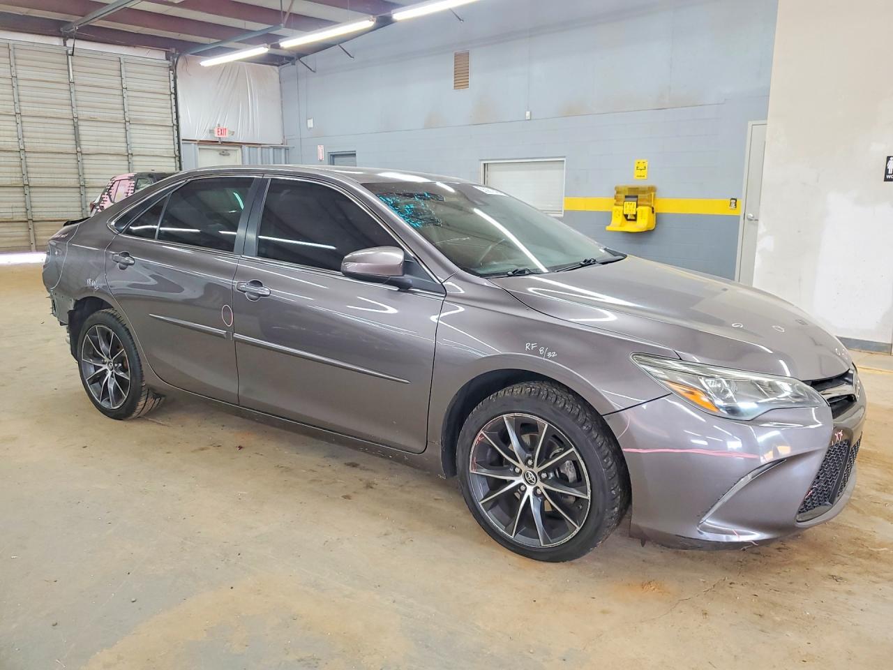 2015 Toyota Camry Xse V6 - Фото 4