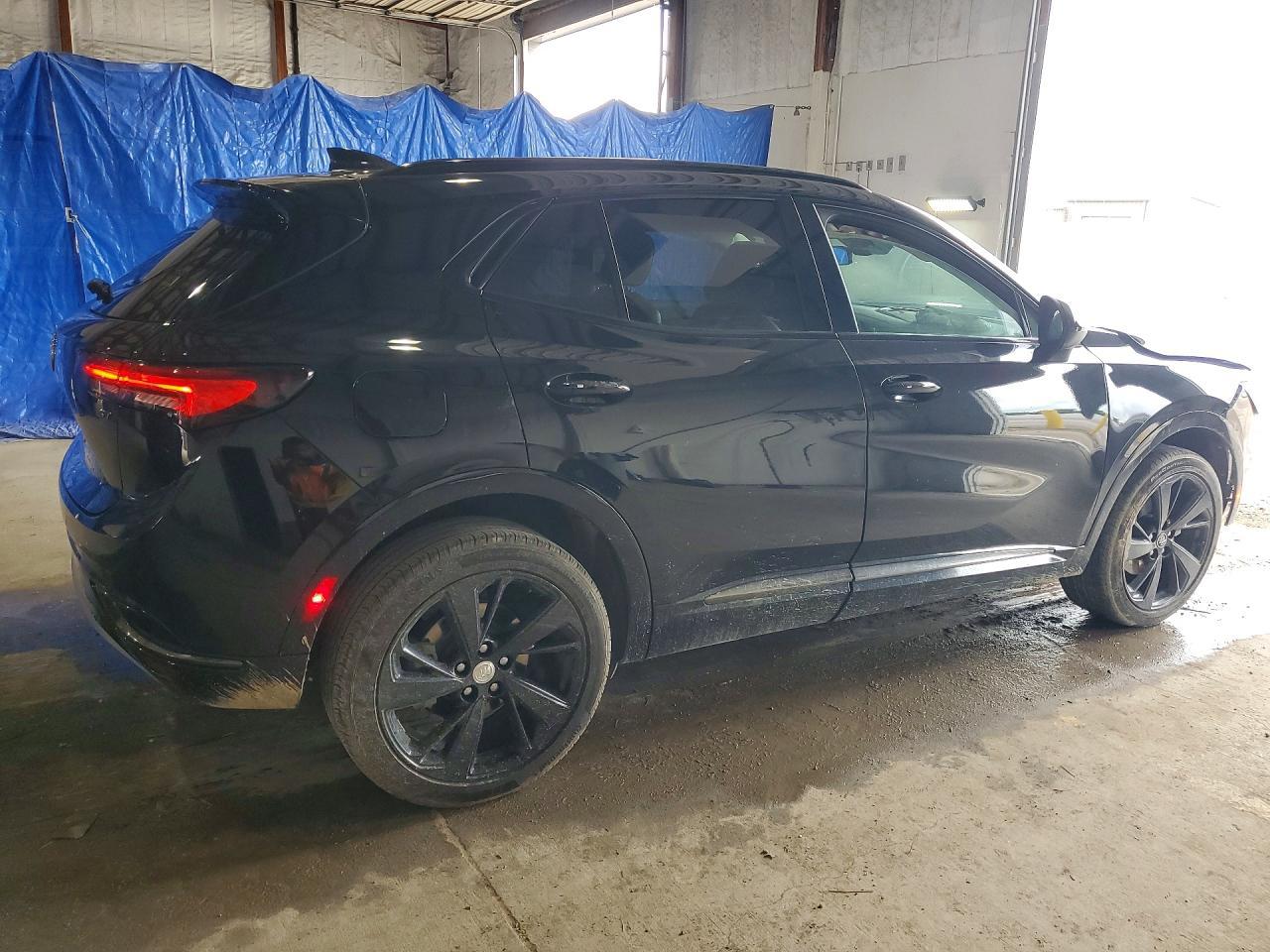 2023 Buick Envision Essence - Image 3
