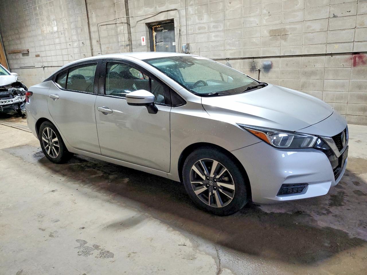 2021 Nissan Versa Sv - Image 4