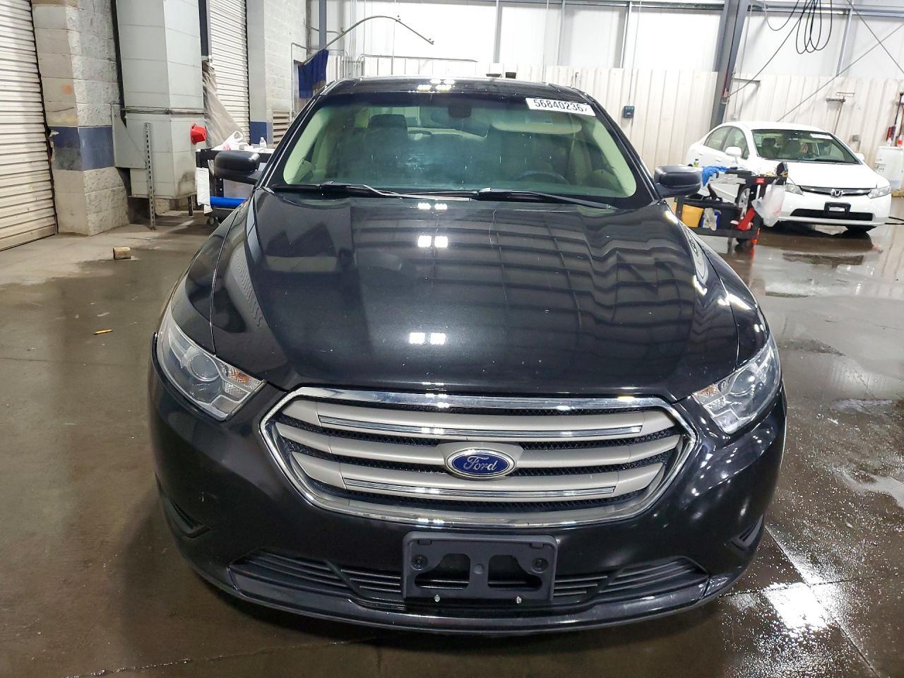 2015 Ford Taurus Se - Фото 5