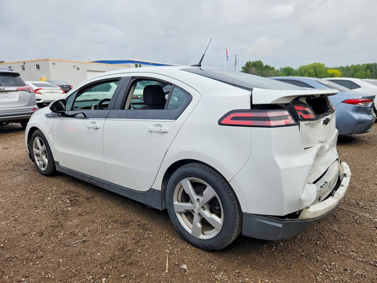 2013 Chevrolet Volt - Image 2