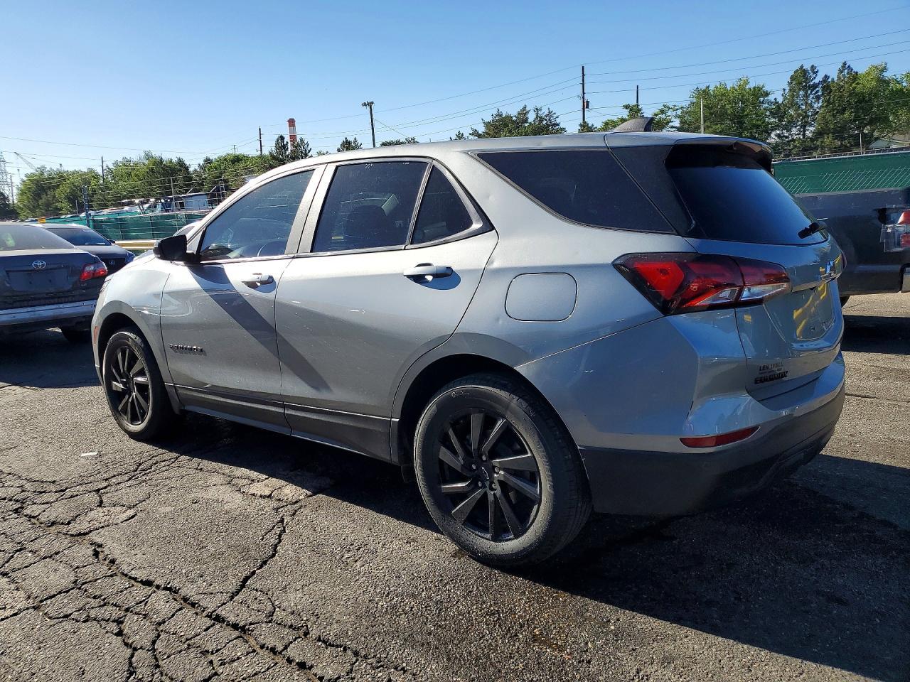 2024 Chevrolet Equinox Ls - Фото 2