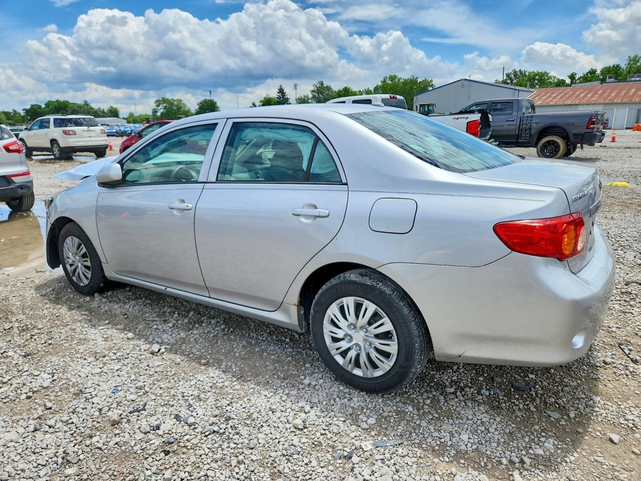 2010 Toyota Corolla Le - Image 2