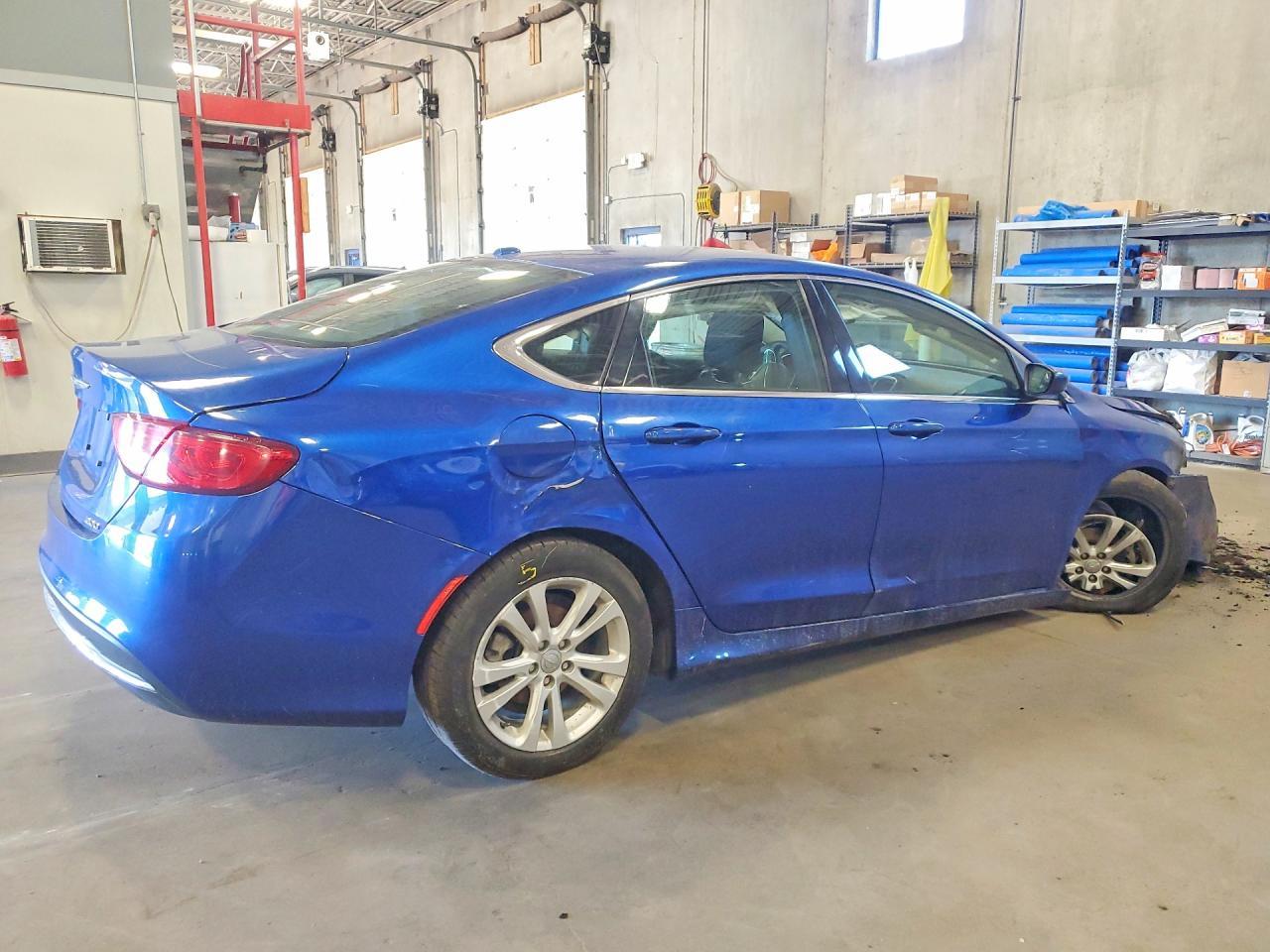 2016 Chrysler 200 Limited - Image 3