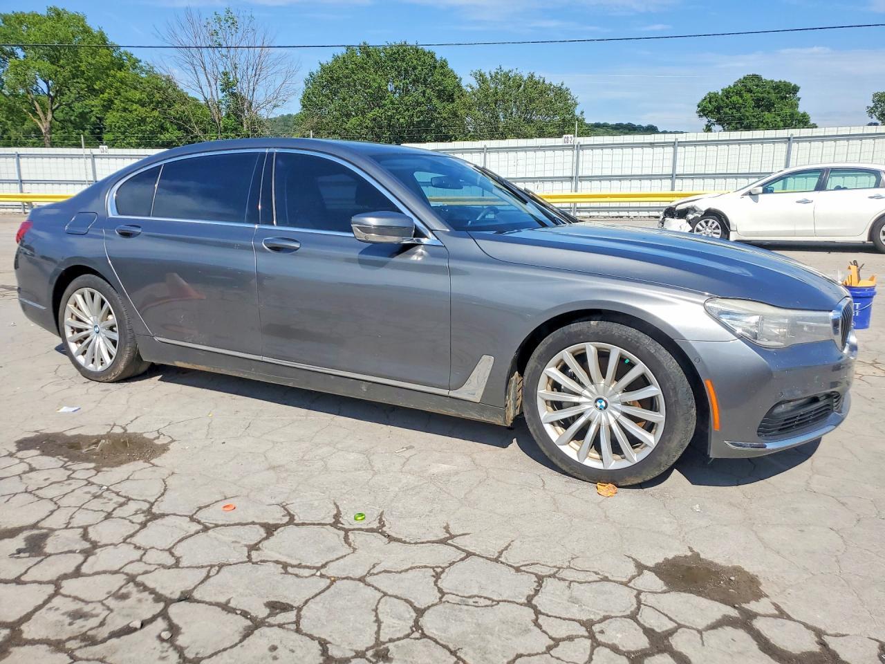 2016 BMW 740 I - Image 4