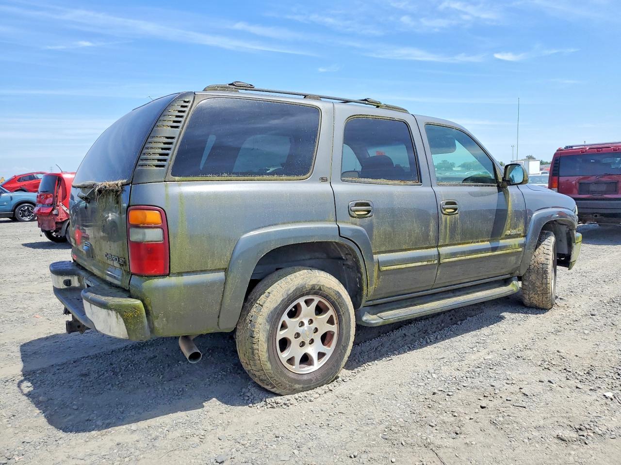 2002 Chevrolet Tahoe - Фото 3