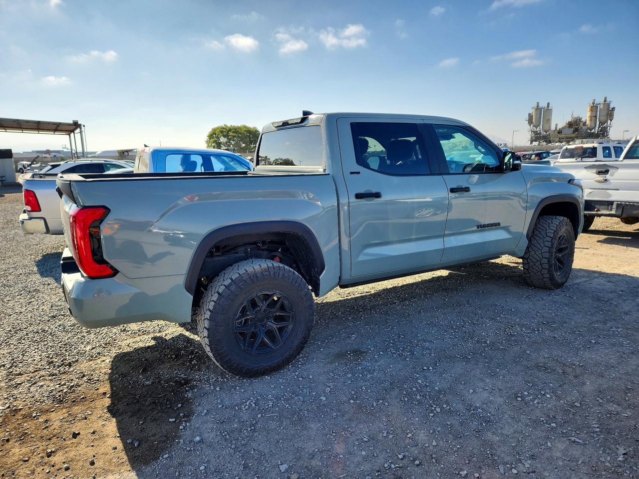 2024 Toyota Tundra Sr5 - Image 3