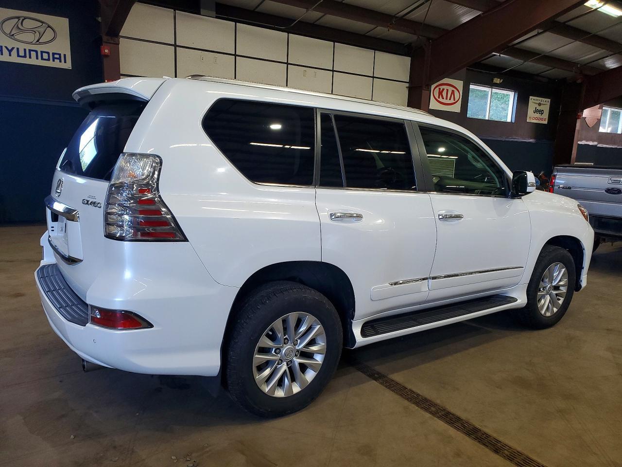 2017 Lexus Gx 460 - Фото 3