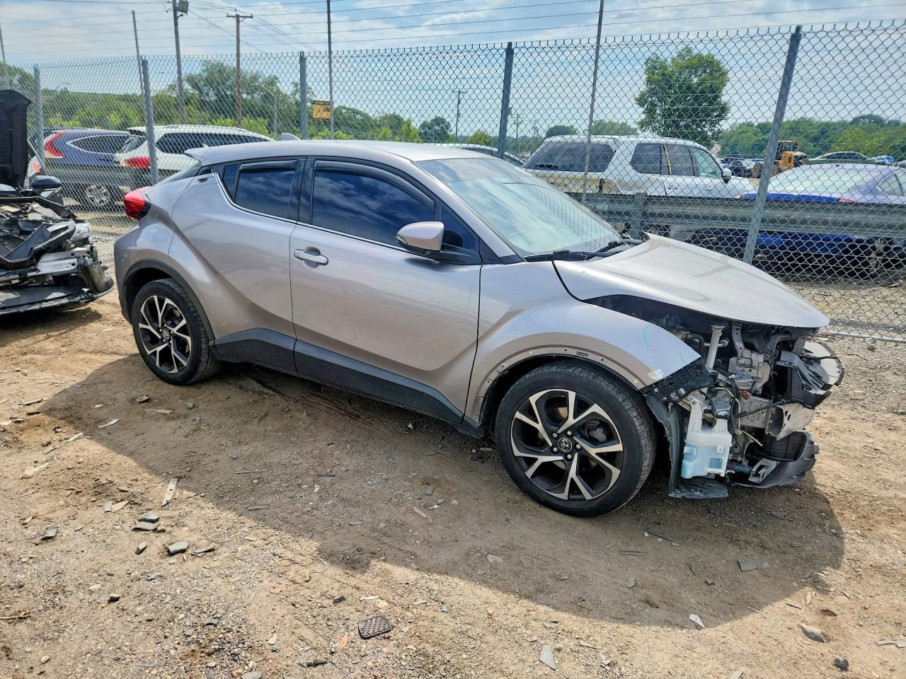 2019 Toyota C-Hr Limited - Image 4