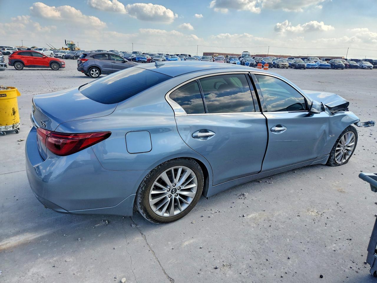 2019 Infiniti Q50 3.0T Luxe - Фото 3