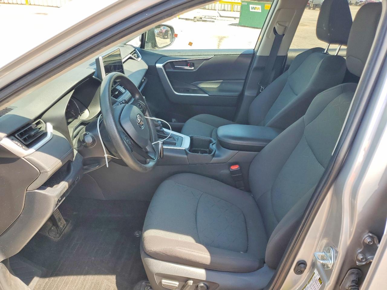 2023 Toyota Rav4 Xle - Image 7