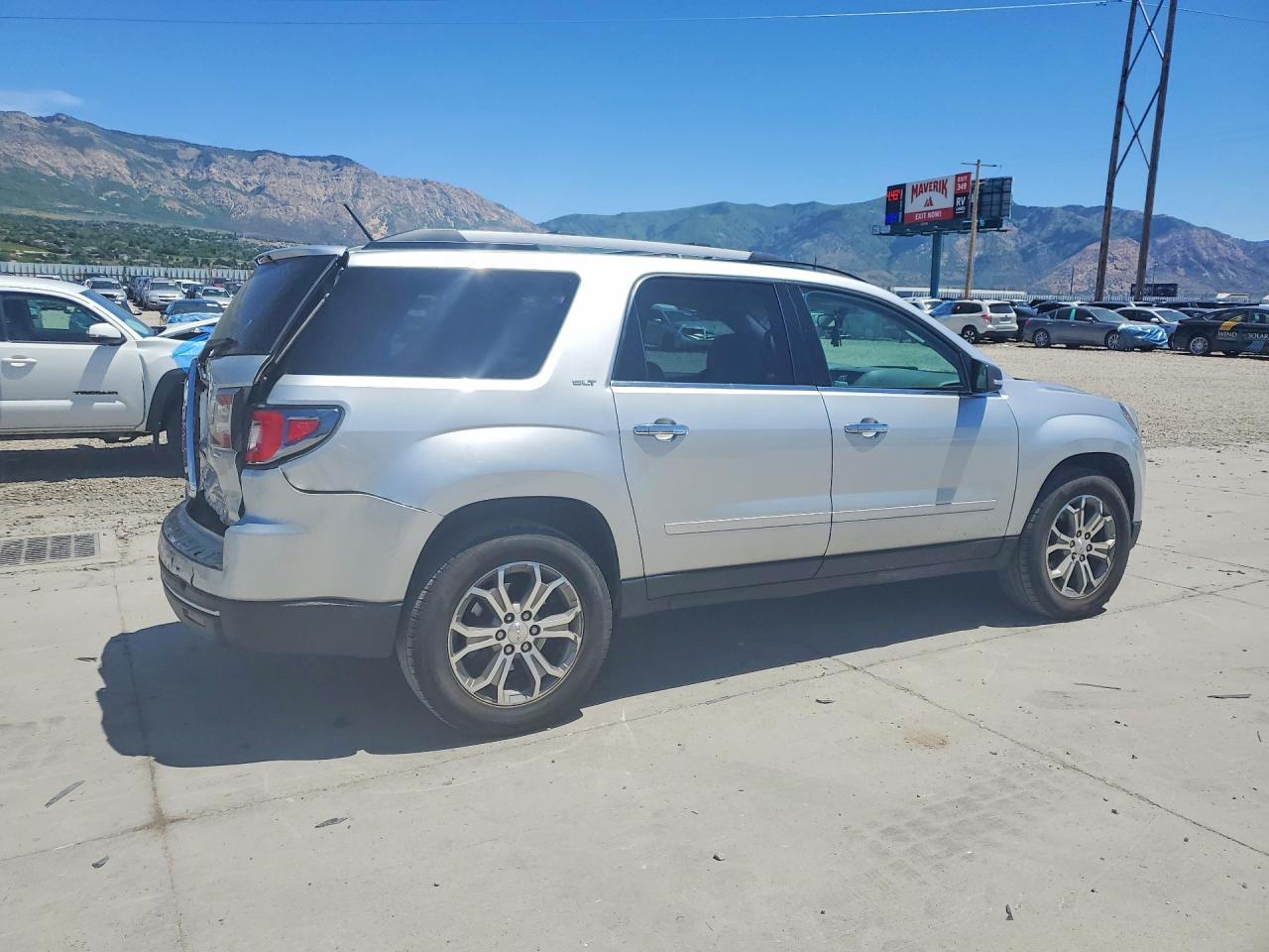 2014 GMC Acadia - Image 3