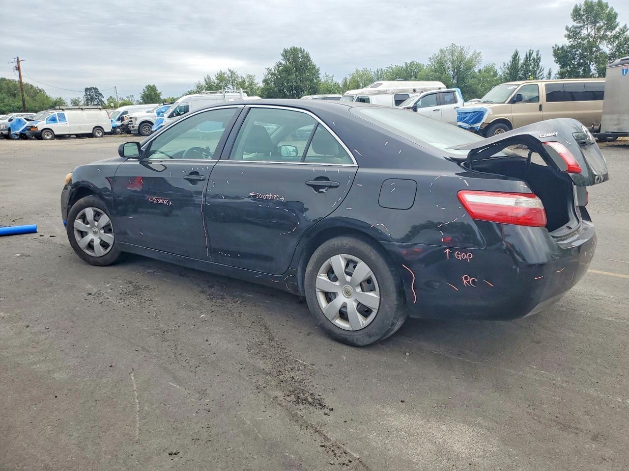 2009 Toyota Camry Le - Image 2