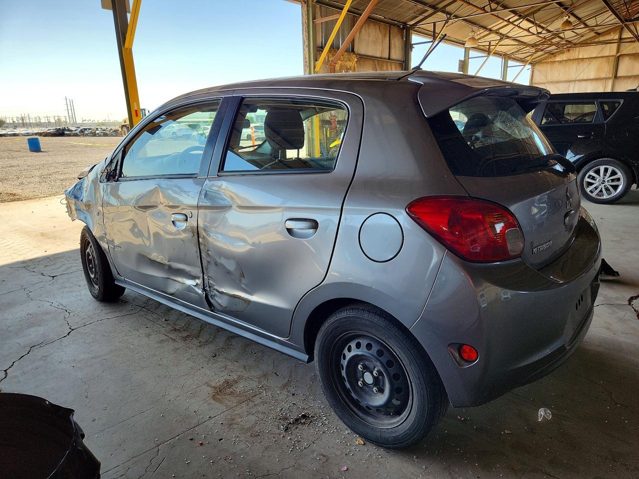2015 Mitsubishi Mirage De - Фото 2