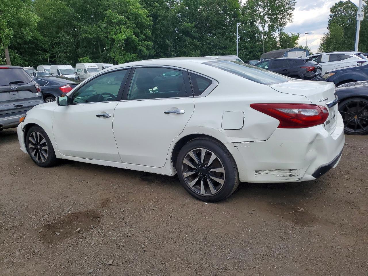 2018 Nissan Altima 2.5 Sv - Image 2