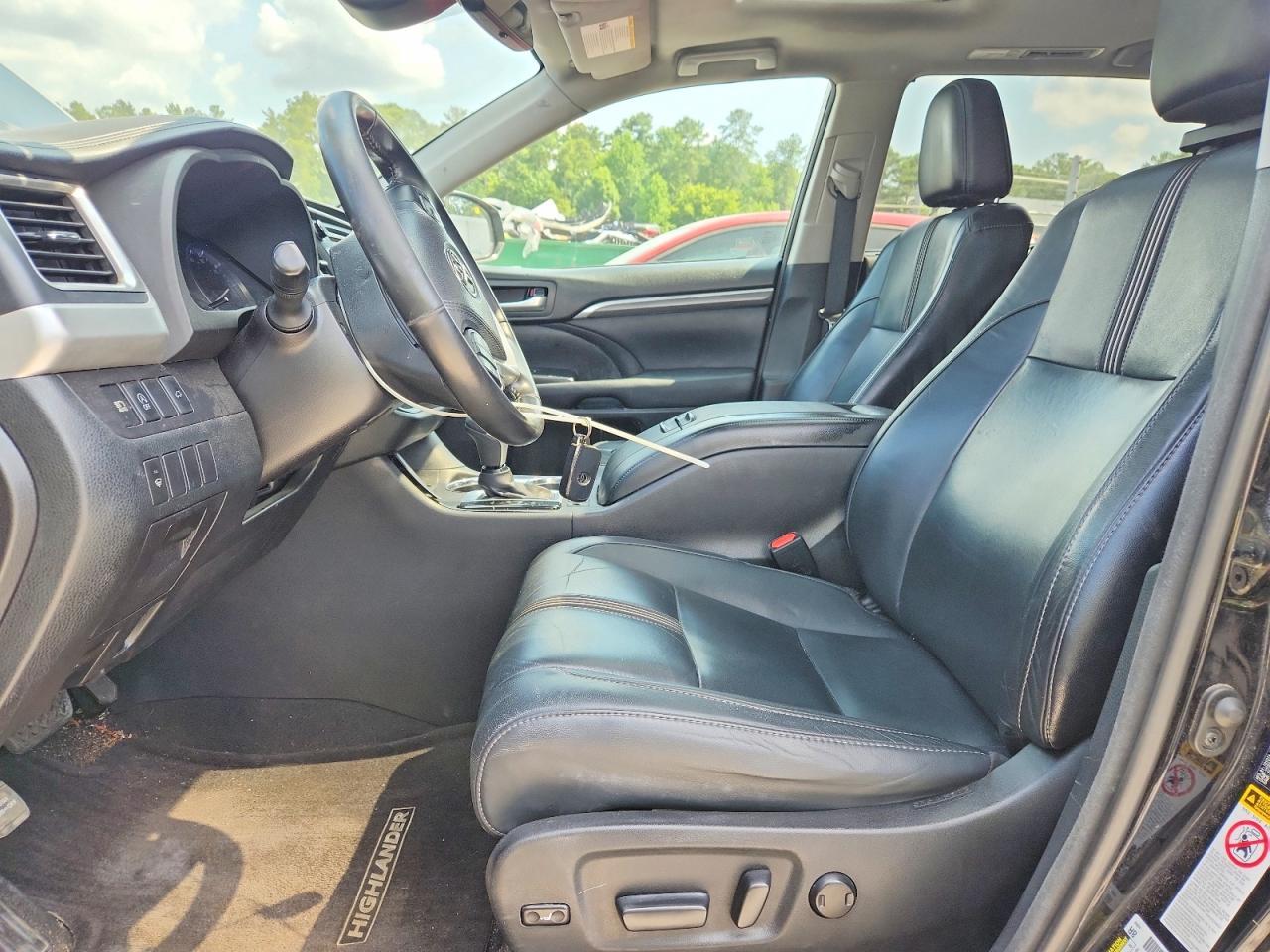 2017 Toyota Highlander Se - Фото 7