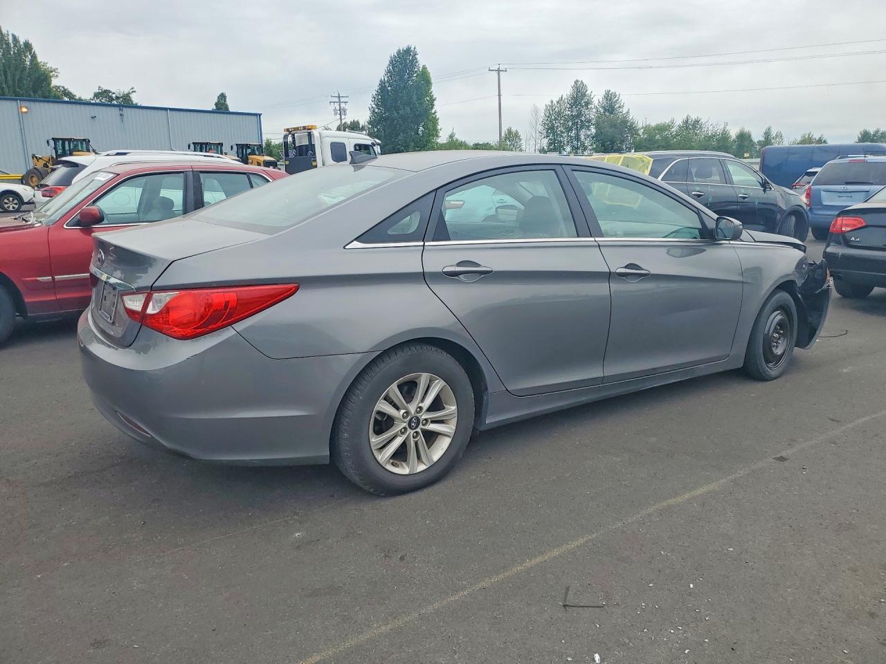 2012 Hyundai Sonata Gls - Image 3