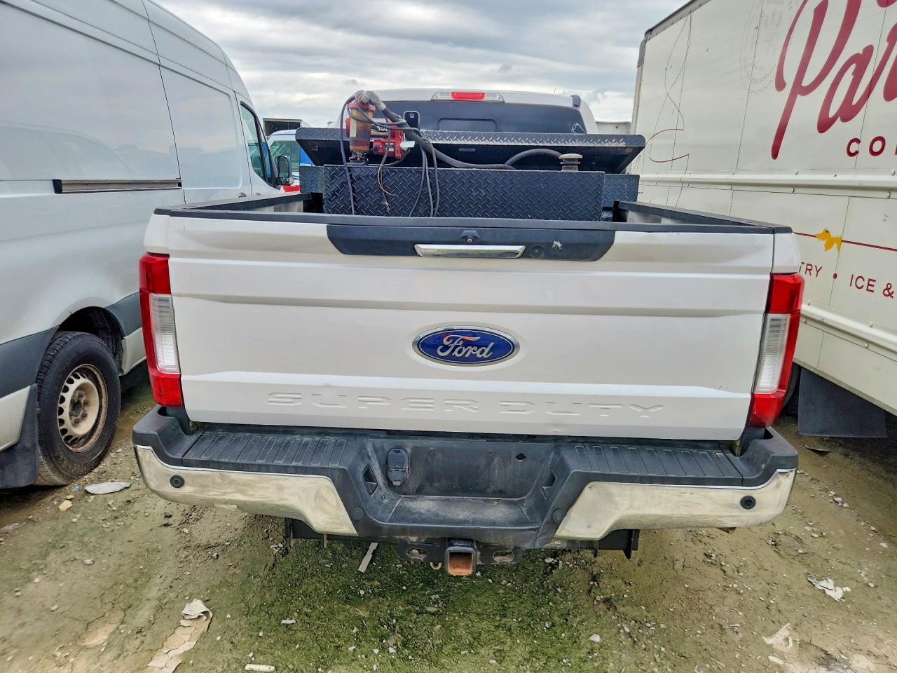 2019 Ford F250 Super Duty - Image 6